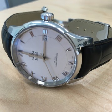 ソーサーシリーズアワービジョンウォッチ41MMマスタークロノメーター